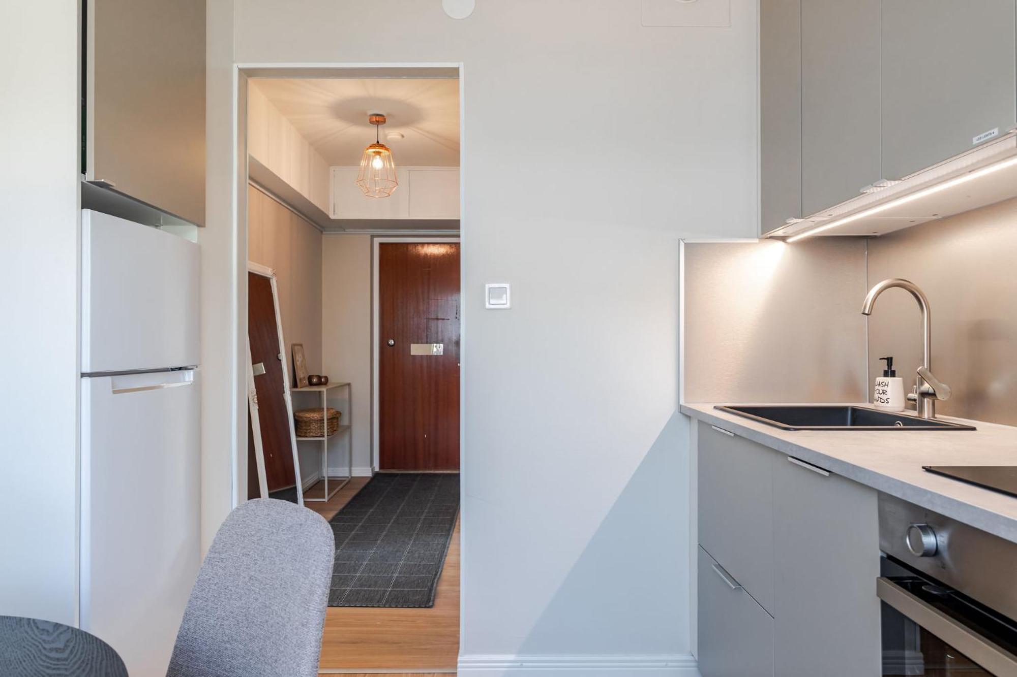 Near Center And Isku-arena With Free Parking Apartamento