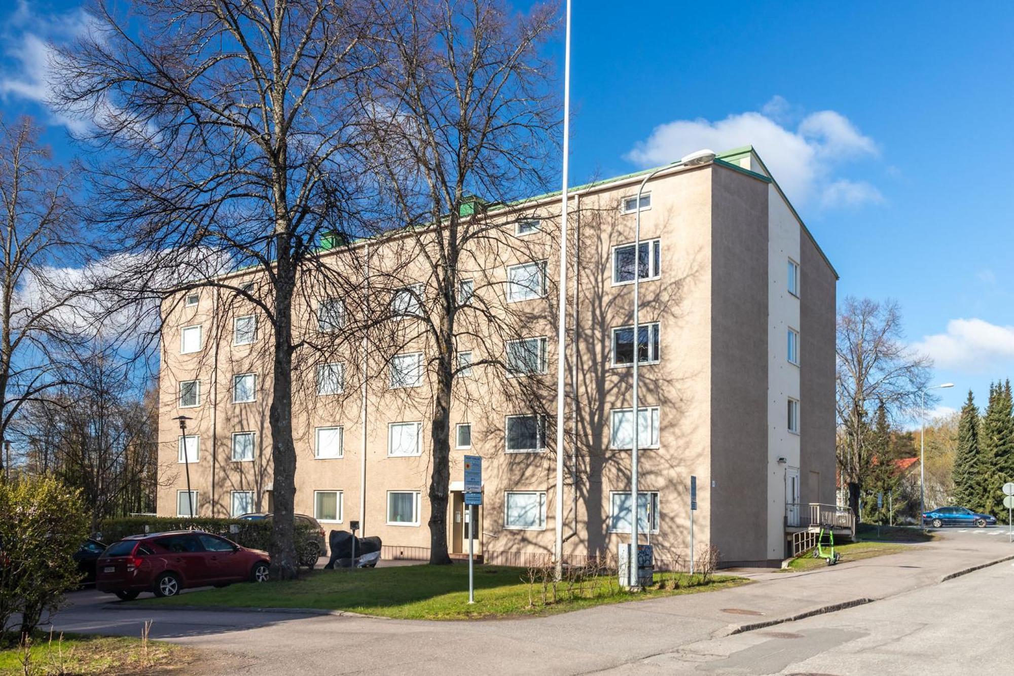Near Center And Isku-arena With Free Parking *